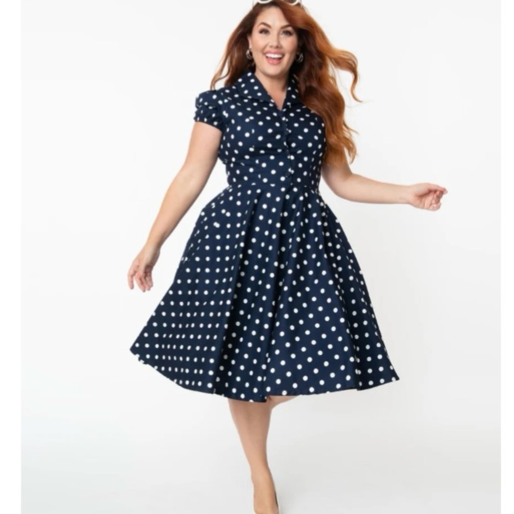 Nwt says 2xl but fit like a large across the bust